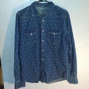 Western Chambray 100% Cotton Button down with Pearl Snaps M
